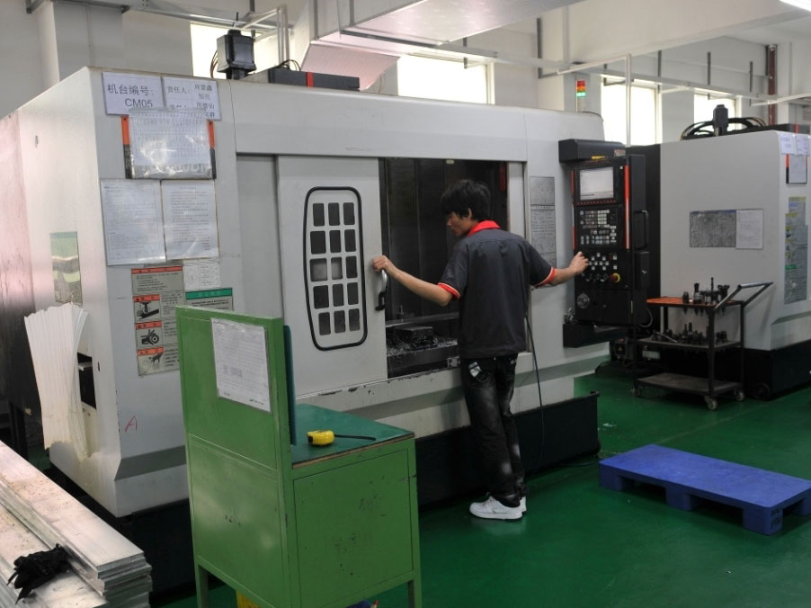 CNC Machining Center.png